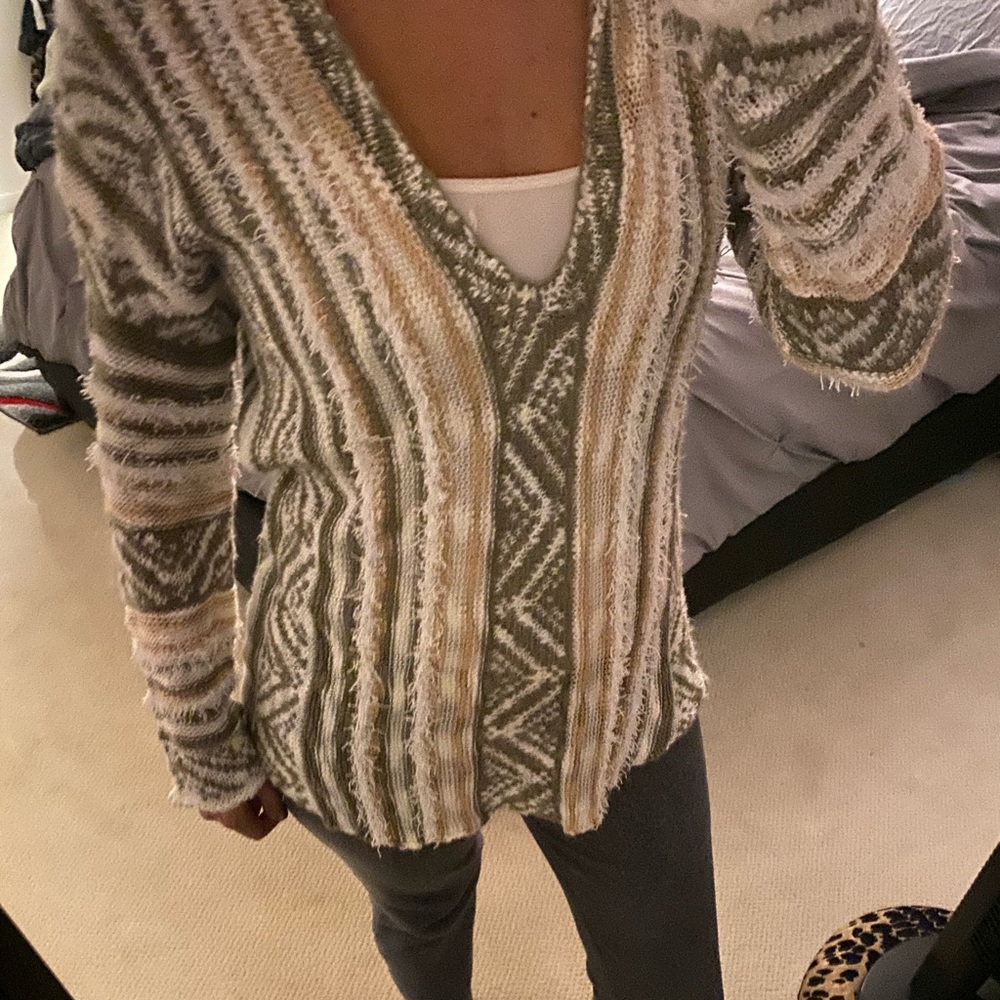 Venus sweater